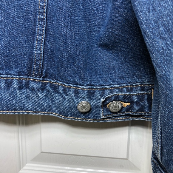 Old Navy 💯 % Cotton Dark Wash Relaxed Classic Button up Denim Jacket Size L - Picture 9 of 15